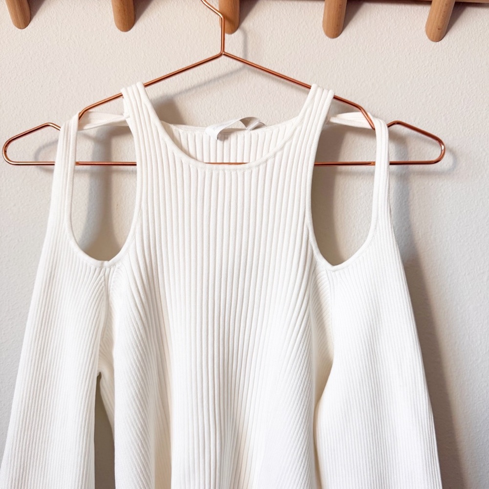 Jonathan Simkhai NWT Mandy Cut Out Cold Shoulder Ribbed Sweater Top White Size L - Picture 3 of 12